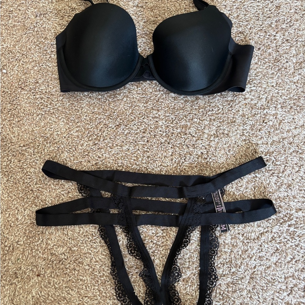 Elegant Black Women's Intimate Set